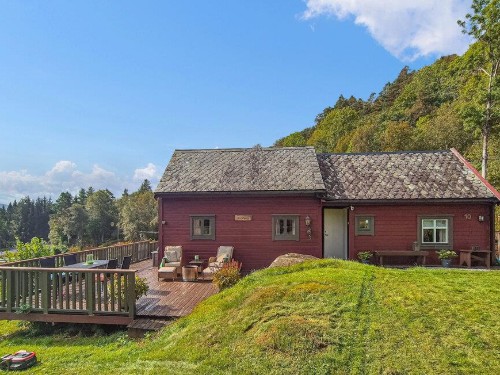 Holiday home - 2 persons -  - Holmedalsvegen - Utåker/Kvinnherad - 5453 - Utåker