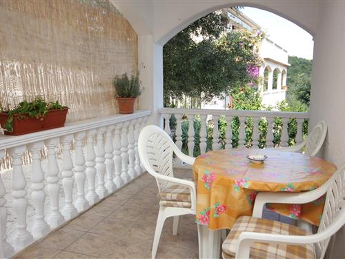 Holiday Home/Apartment - 4 persons -  - Vis - 21480 - Vis