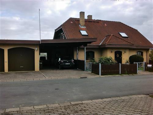 Ferienhaus - 3 Personen -  - Ringstraße - 95126 - Schwarzenbach A D Saale