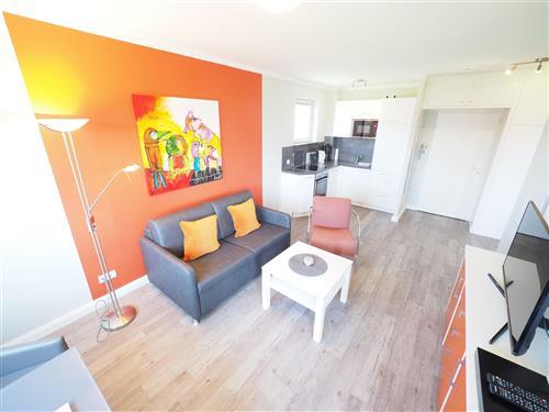 Holiday Home/Apartment - 2 persons -  - Theodor-Heuss-Straße - 25980 - Westerland