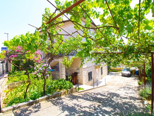 Holiday apartment - 2 persons -  - 52100 - Bokordici
