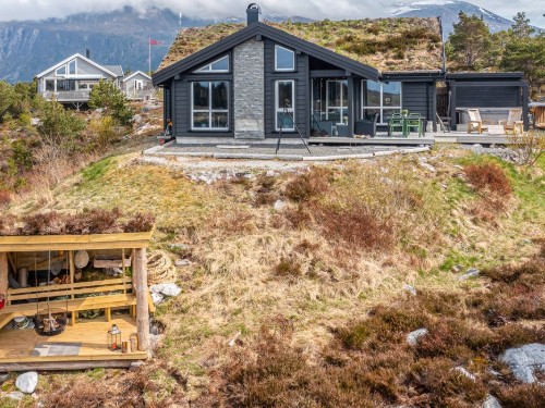 Holiday home - 6 persons -  - Artvåghøgda - Leira - 6590 - Tustna
