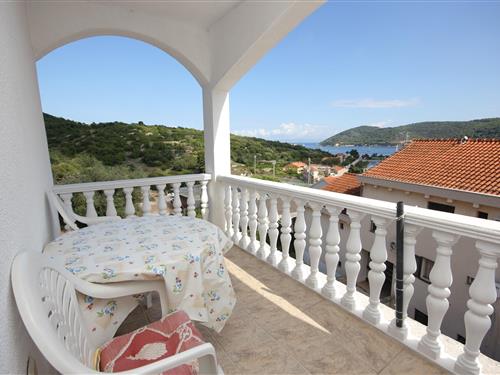 Holiday Home/Apartment - 3 persons -  - Vis - 21480 - Vis