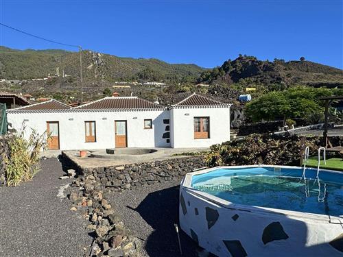 Sommerhus - 4 personer -  - CAMINO LA DICHOSA - 38759 - Manchas De Abajo