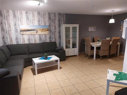 Holiday Home/Apartment - 5 persons -  - Haus 51, Wohnung unten links, - 23769 - Fehmarn Ot Wenkendorf