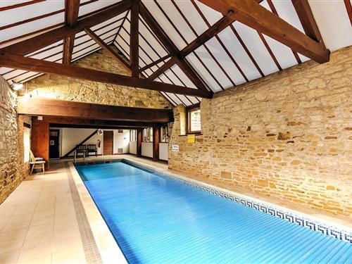 Hytte - 12 personer -  - SY7 9AW - Onibury