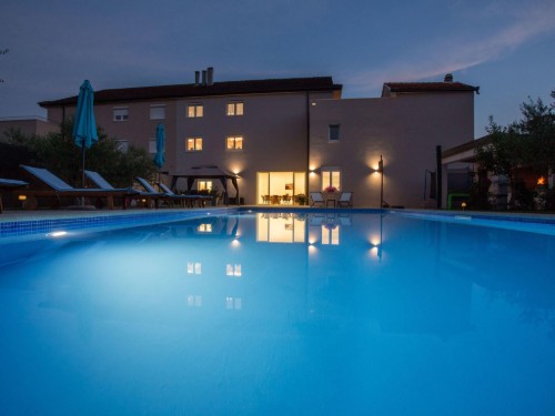 Holiday home - 2 persons -  - 21260 - Donji Vinjani