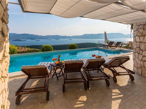 Vakantiehuis - 13 personen -  - Klek - 20356