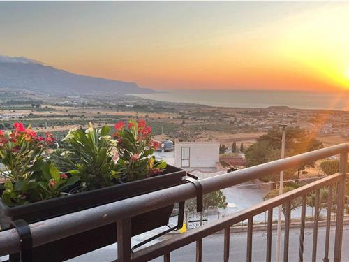 Holiday home - 6 persons -  - Francesco Petrarca - 91015 - Custonaci