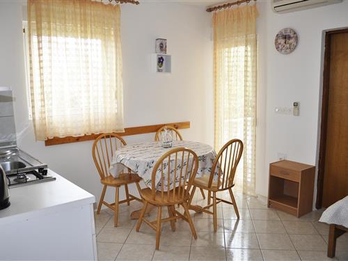 Holiday Home/Apartment - 4 persons -  - Vir - 23234 - Vir