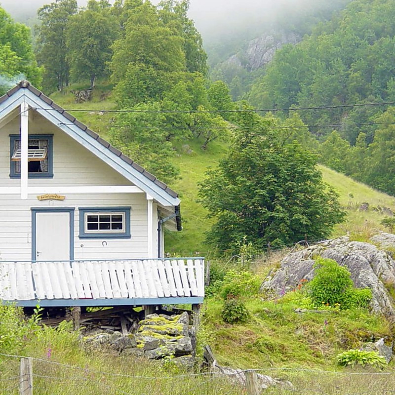 - 5 personer -  - Åkravegen - Åkre - 5499 - Åkra