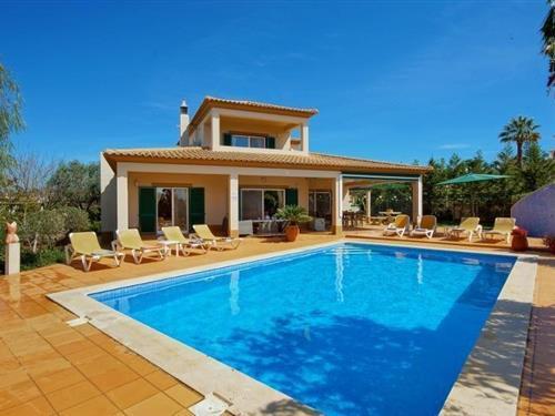 Holiday Home/Apartment - 9 persons -  - Sesmarias Country Club, lote - 8400-30 - Estombar