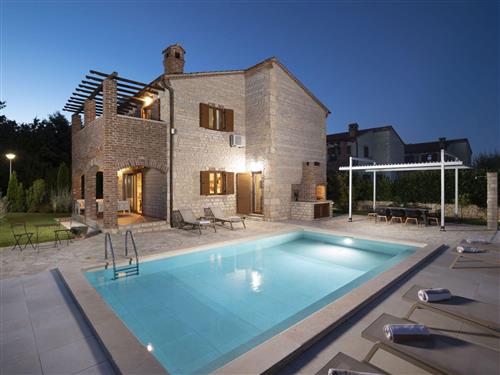 Holiday home - 8 persons -  - Bokordici - 52342