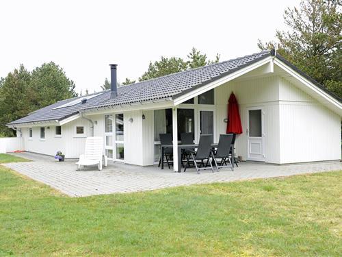 Holiday Home/Apartment - 8 persons -  - Ørnevej - Vejers Sydøst - 6853 - Vejers Strand