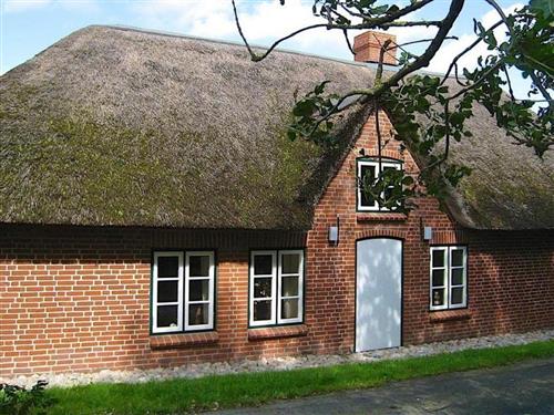 Holiday Home/Apartment - 4 persons -  - Sieversbüll - 25881 - Westerhever