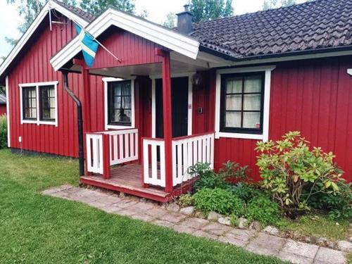 Holiday Home/Apartment - 5 persons -  - 705 98 - Örebro