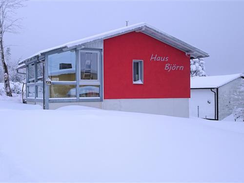 Fritidshus - 4 personer -  - 98666 - Schnett