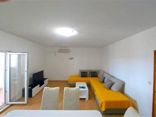 Ferielejlighed - 6 personer -  - 21223 - Okrug Gornji