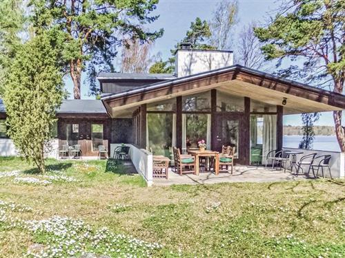 Sommerhus - 12 personer -  - Aspö Igelshäll - 645 93 - Strängnäs