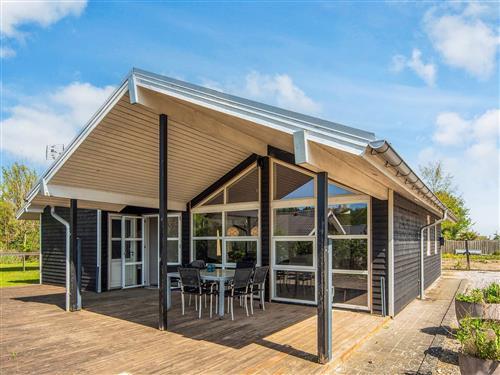 Sommerhus - 6 personer -  - Fredskovvej - Grønninghoved - 6093 - Sjølund
