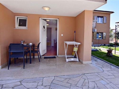 Holiday Home/Apartment - 3 persons -  - 52470 - Umag