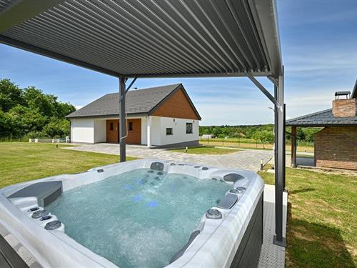 Sommerhus - 6 personer -  - Husinec - Konjscina - Husinec - 49283 - Husinec