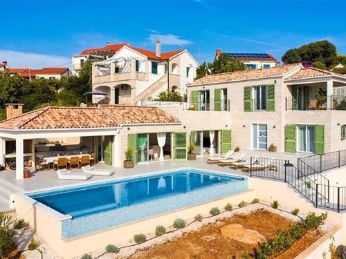 Holiday home - 6 persons -  - Fortica II - Brac - Splitska - 21410 - Splitska