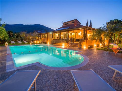 Sommerhus - 8 personer -  - Palermo - 90147