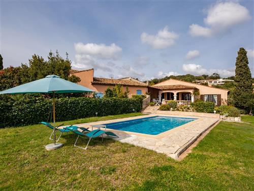 Holiday home - 6 persons -  - Grimaud - 83310