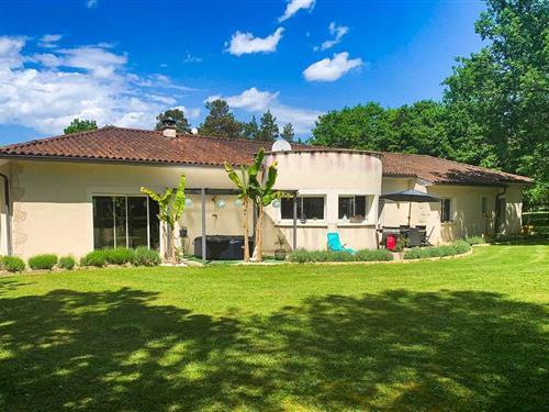 Holiday home - 6 persons -  - Impasse de la Mandavigne - Sarliac-Sur-L'isle - 24420 - Sarliac