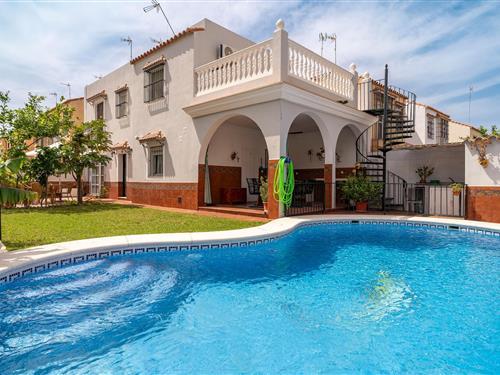Fritidshus - 9 personer -  - Avenida de la laguna - 11550 - Chipiona