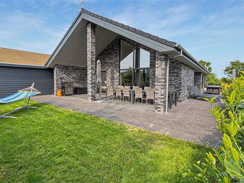 Sommerhus - 9 personer -  - Lyngvej - 8500 - Grenå