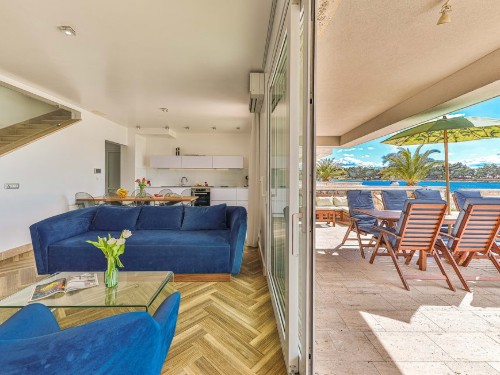 Holiday home - 8 persons -  - Kralja Tomislava - 21220 - Trogir