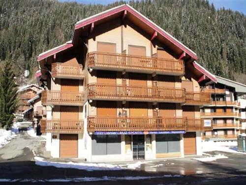 Holiday Home/Apartment - 5 persons -  - 74390 - Chatel