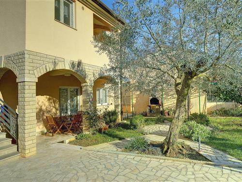 Holiday apartment - 5 persons -  - 52100 - Pula