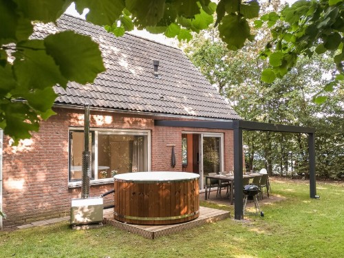 Fritidshus - 6 personer -  - Haspelstraat 30 - - 4741 SH - Hoeven