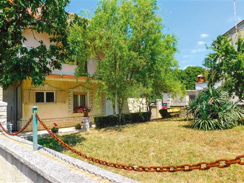 Holiday Home/Apartment - 6 persons -  - Marcana - Pula-Marcana - 52206 - Marcana