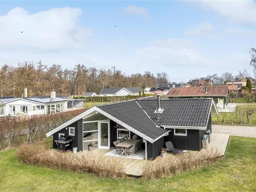 Holiday Home/Apartment - 5 persons -  - Engtoften - Tårup - 5871 - Frørup