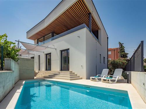 Villa - 6 persons -  - 52100 - Premantura