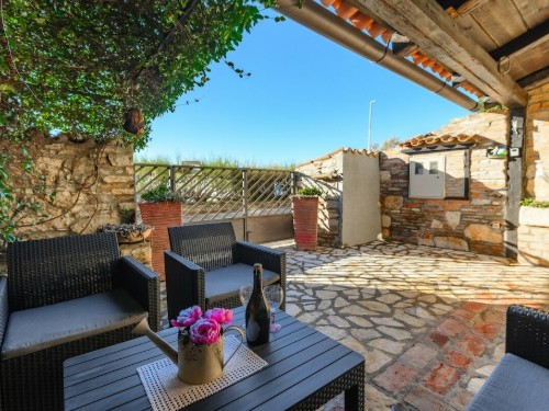 Holiday home - 5 persons -  - 52440 - Porec