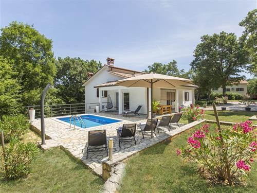 Holiday home - 6 persons -  - Kapelica - 52220 - Labin