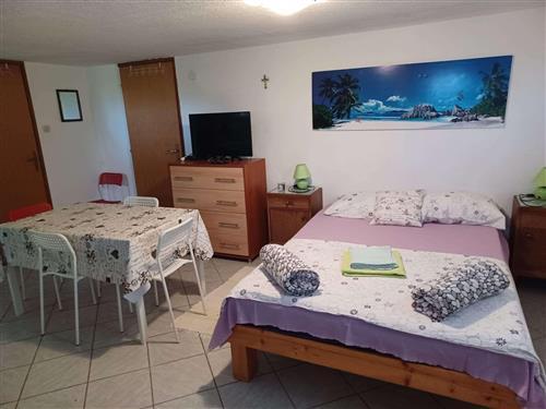 Holiday Home/Apartment - 2 persons -  - Vinjerac - 23242 - Vinjerac