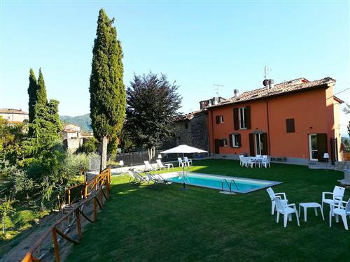 Holiday Home/Apartment - 6 persons -  - 51017 - Castelvecchio