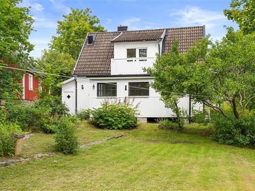 Holiday home - 5 persons -  - Brommes Väg - Karlshamn/Asarum - 374 53 - Asarum