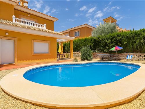 Holiday home - 6 persons -  - Carrer l'Alacantí - 03111 - Busot