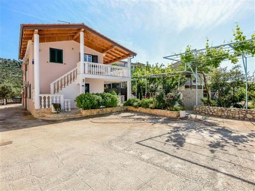 Feriehus - 12 personer -  - Celina II 40, Podglavica - 22203 - Rogoznica