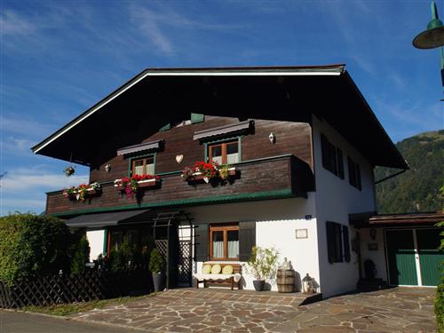 Holiday Home/Apartment - 6 persons -  - Dorf - 6383 - Erpfendorf