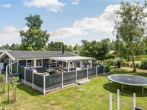 Holiday Home/Apartment - 6 persons -  - Burrevejen - Gedesby - 4874 - Gedser