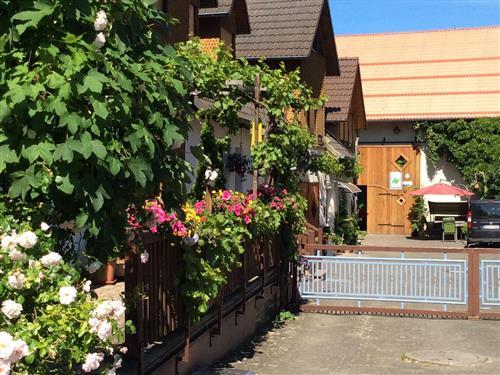 Ferienwohnung - 4 Personen -  - Kreuzbergstraße - 97657 - Sandberg