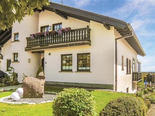 Ferienwohnung - 7 Personen -  - Hauptstr. - 54673 - Karlshausen